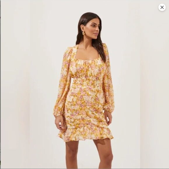 ASTR The Label Women's Small Dress Smoked Waist Ruched Yellow Peach Floral - Picture 2 of 16